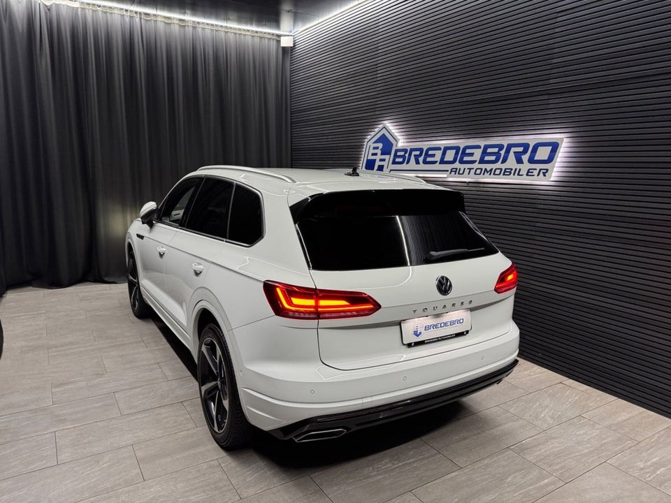 VW Touareg 3,0 TSi 340 R-line aut. 4Motion 5d