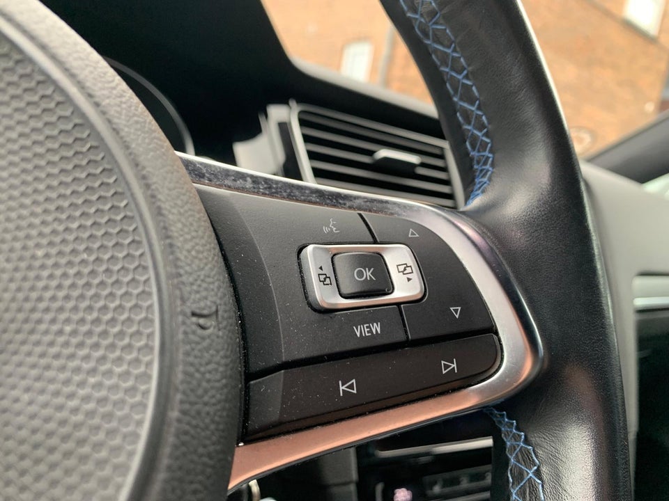 VW Golf VII 1,4 GTE DSG 5d