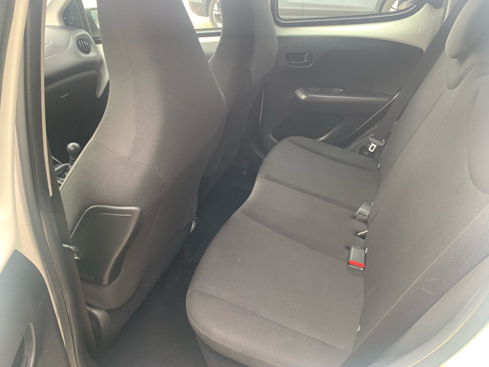 Citroën C1 1,0 VTi Live 5d