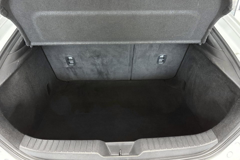 Mazda 3 2,0 e-SkyActiv-G 150 Cosmo aut. 4d