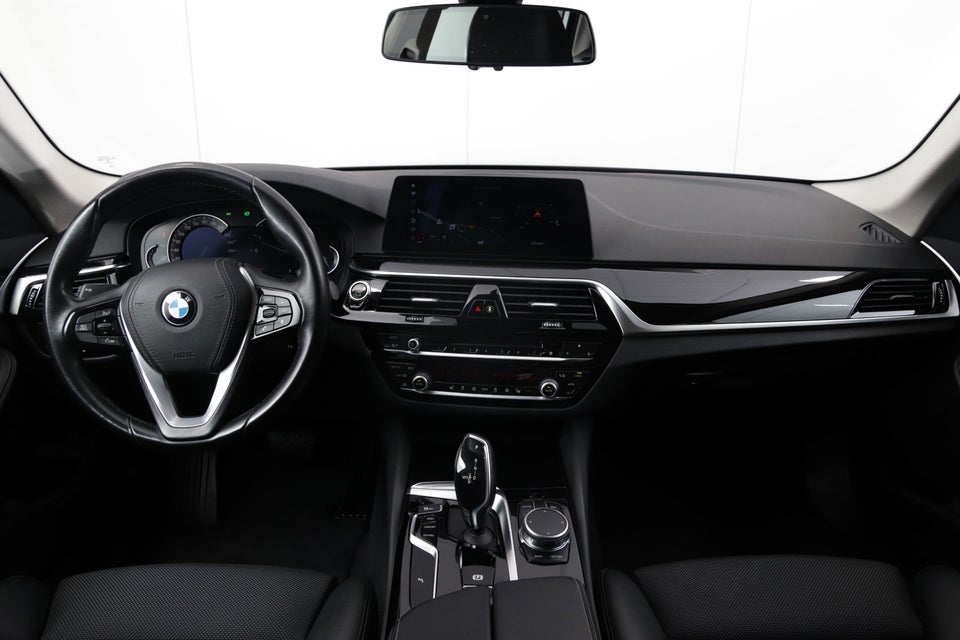 BMW 530d 3,0 Touring Sport Line aut. 5d