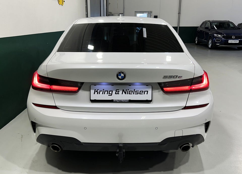 BMW 330e 2,0 M-Sport aut. 4d