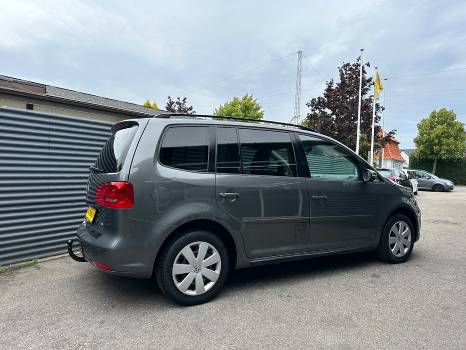 VW Touran 1,6 TDi 105 Comfortline DSG BM Van 5d