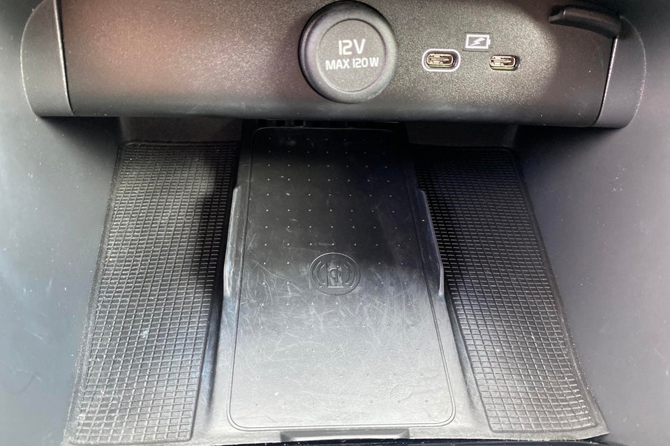 Volvo XC40 P6 ReCharge Core 5d