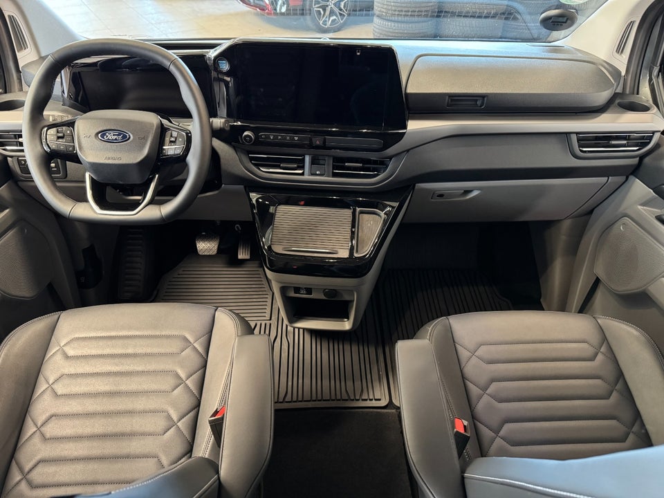 Ford Tourneo Custom 340S 2,5 PHEV Titanium X CVT