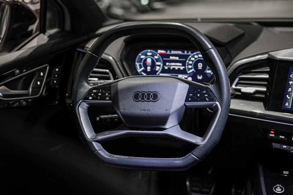 Audi Q4 e-tron 40 S-line 5d