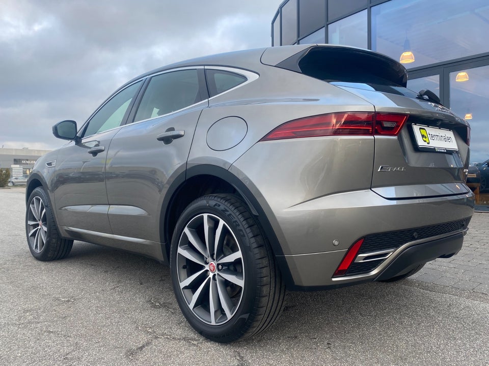 Jaguar E-Pace 1,5 P300e R-Dynamic SE aut. 5d