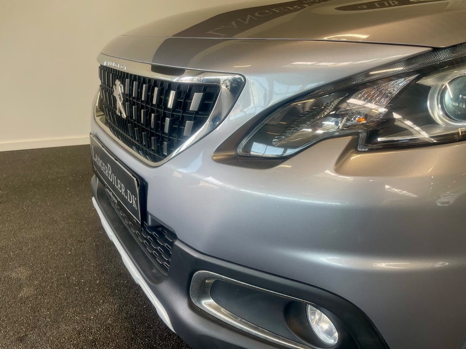Peugeot 2008 1,2 e-THP 110 Allure Sky EAT6 5d
