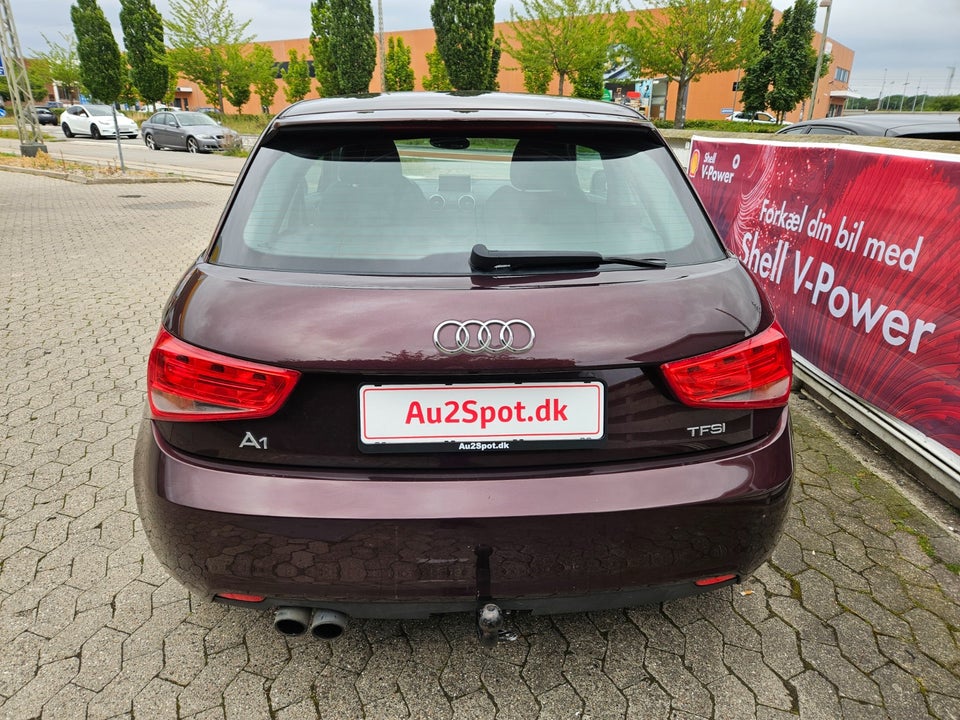 Audi A1 1,4 TFSi 122 Attraction 3d