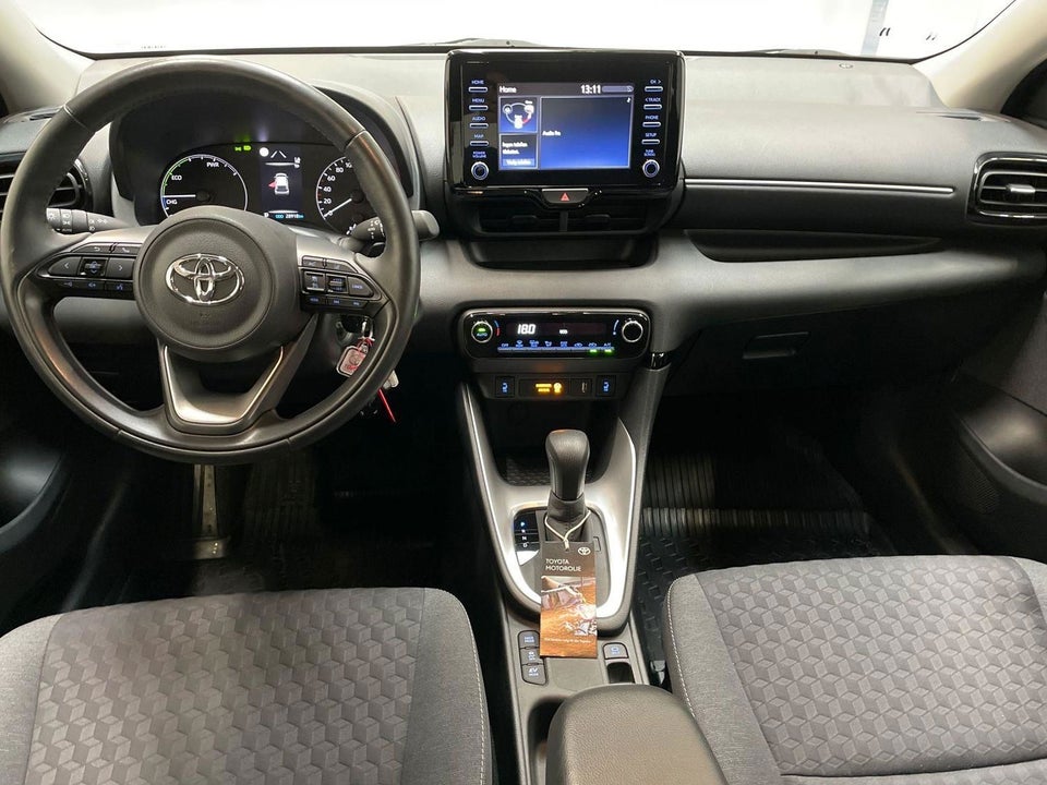 Toyota Yaris 1,5 Hybrid H3 Vision e-CVT 5d