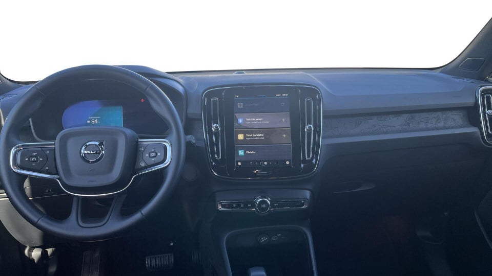 Volvo EX40 Extended Range Plus 5d