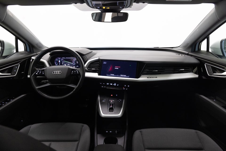 Audi Q4 e-tron 45  5d