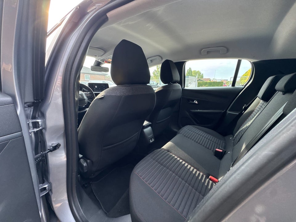 Peugeot e-208 50 Active Pack 5d
