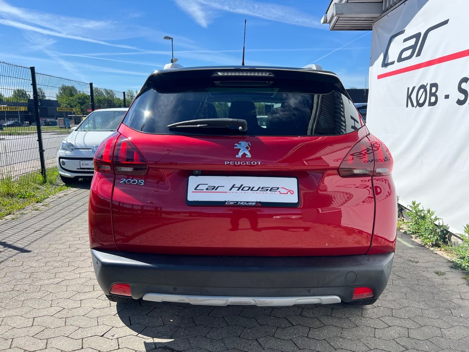 Peugeot 2008 1,2 PureTech 110 Prestige Sky 5d