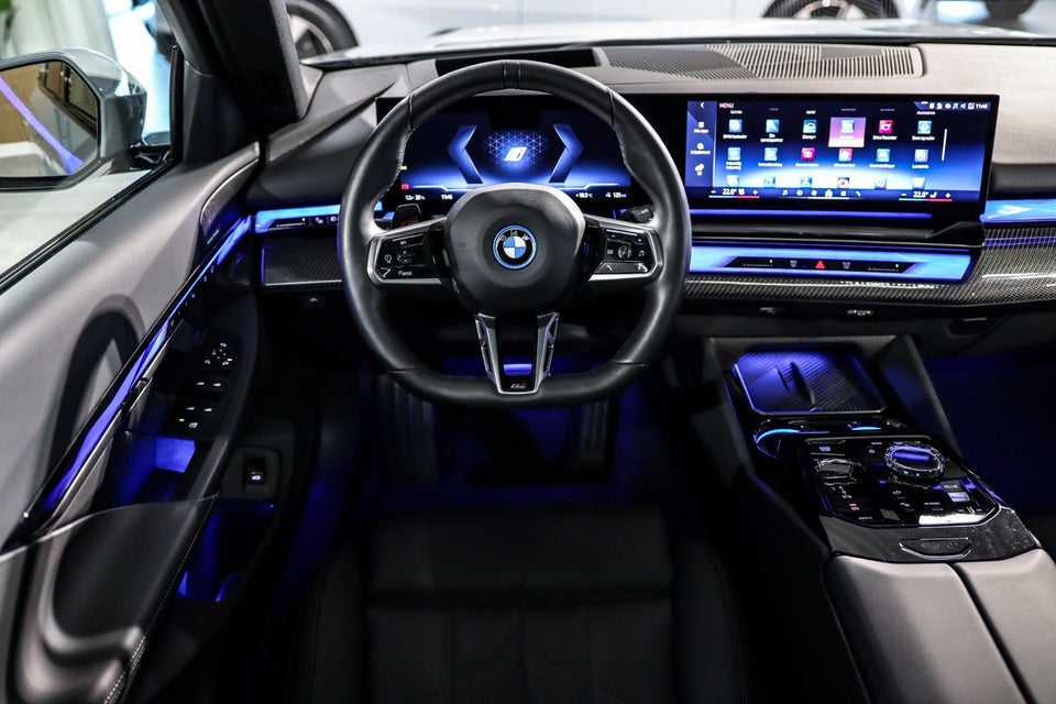 BMW i5 eDrive40 Touring Fully Charged 5d