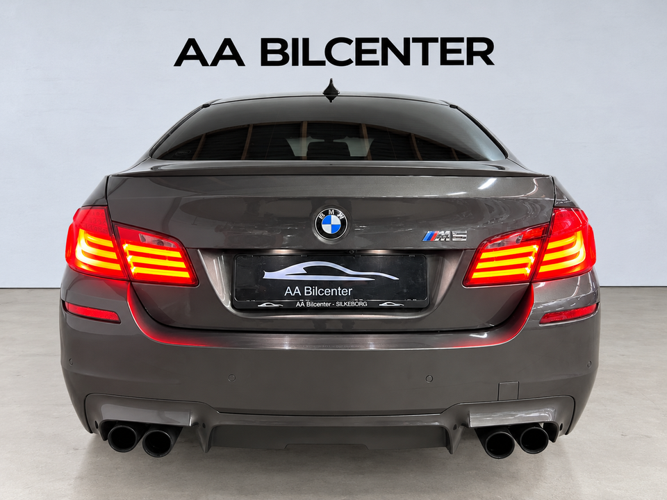 BMW M5 4,4 aut. 4d