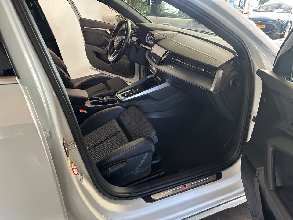 Audi A3 40 TFSi e S-line Sportback S-tr. 5d
