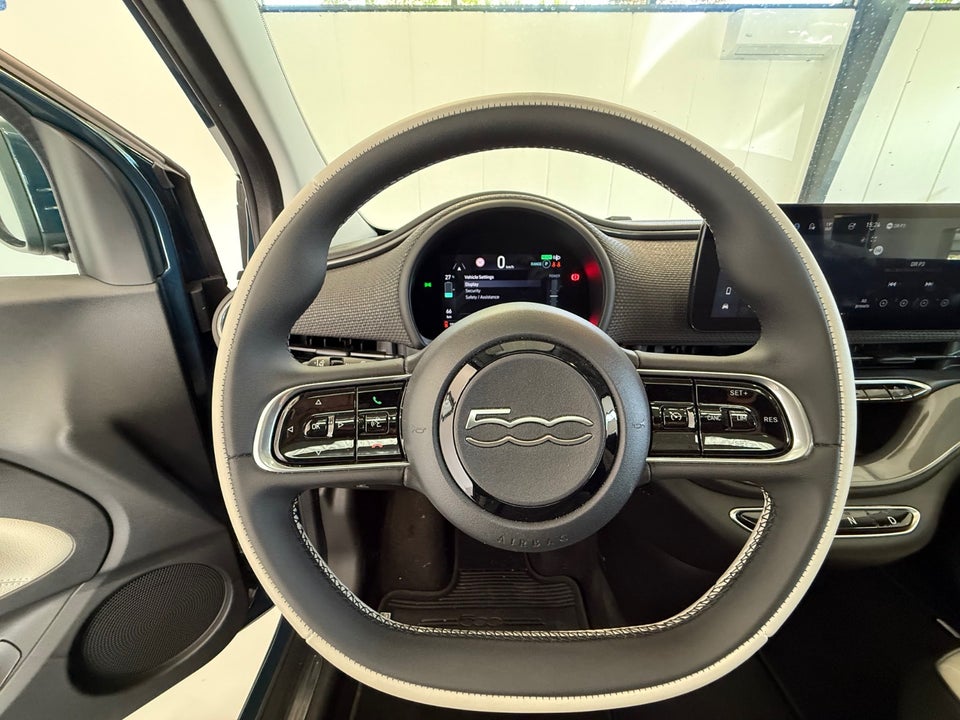 Fiat 500e 42 la Prima 3+1 4d