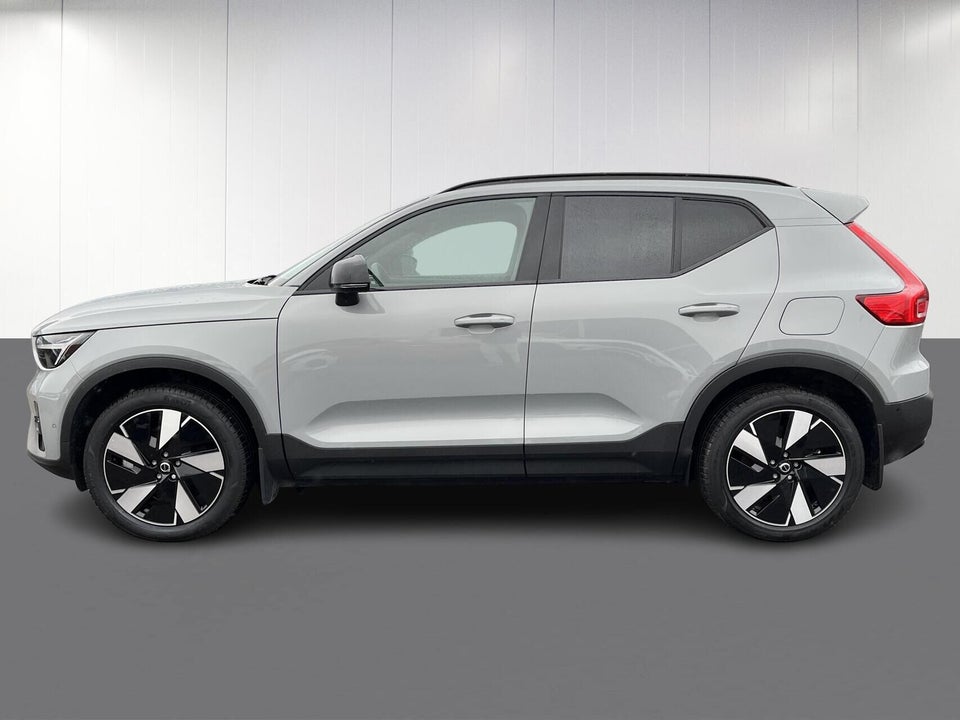 Volvo EX40 Extended Range Plus 5d