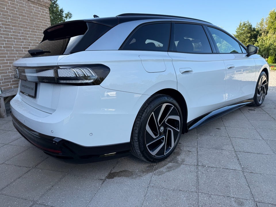 VW ID.7 77 Style Tourer 5d