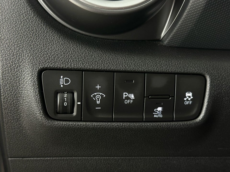 Hyundai Kona 39 EV Essential 5d