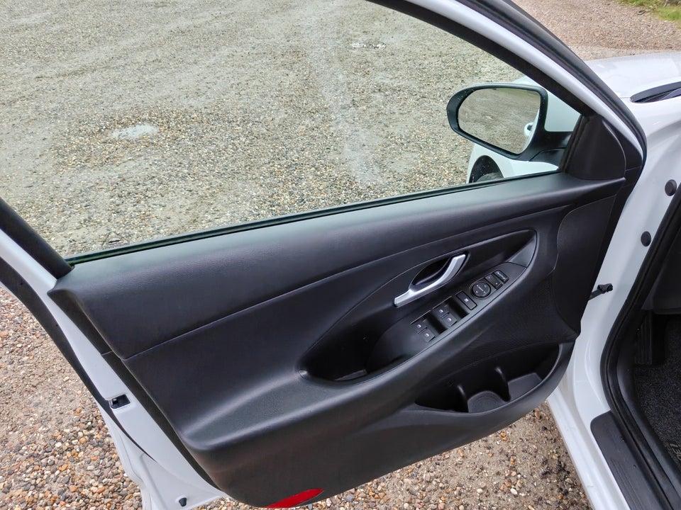 Hyundai i30 1,4 T-GDi Life Komfort stc. DCT 5d