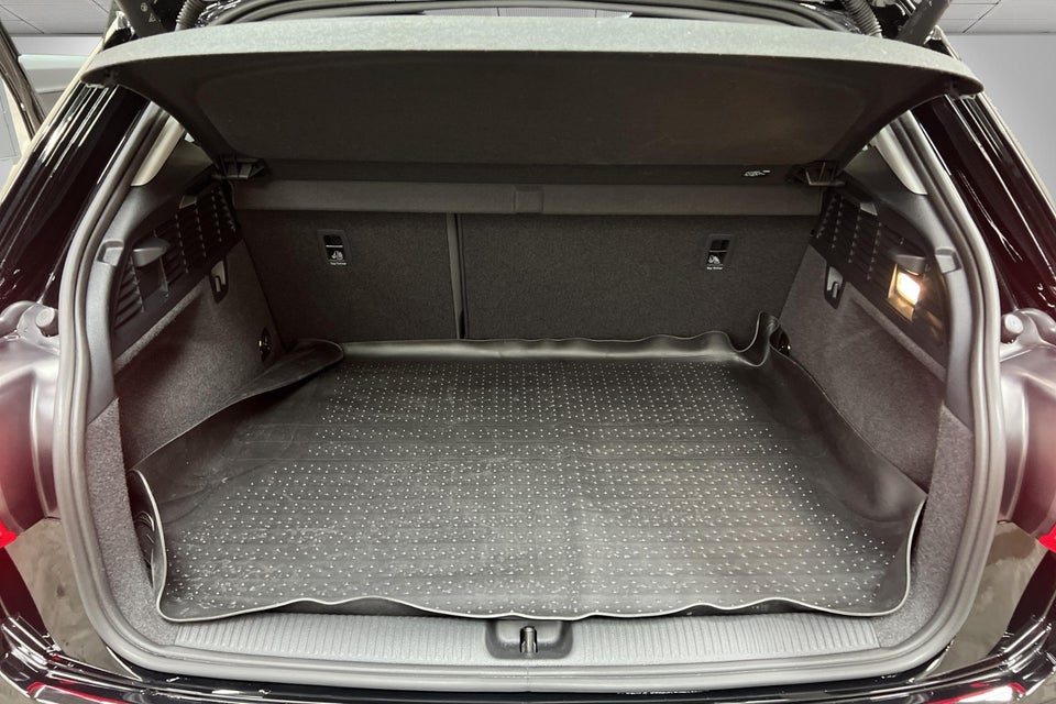 Audi Q2 35 TFSi Prestige S-tr. 5d