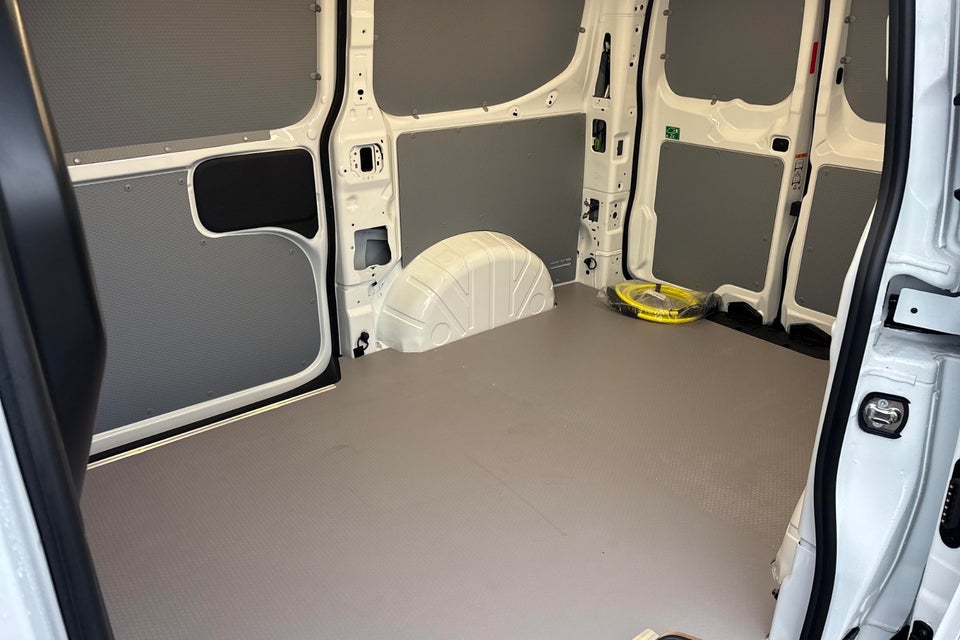 VW e-Transporter Comfort Kassevogn SWB