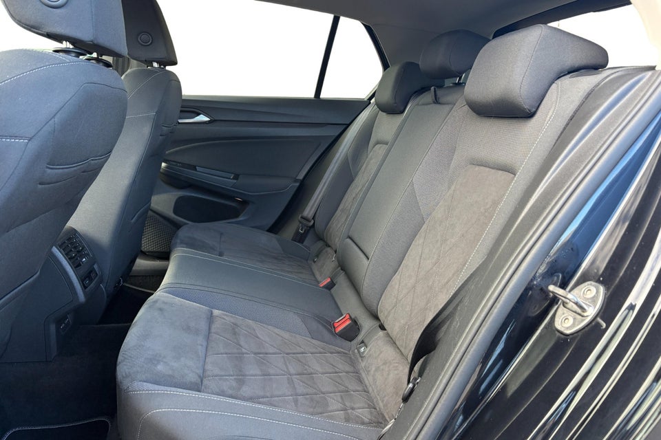 VW Golf VIII 1,5 TSi 150 Style 5d