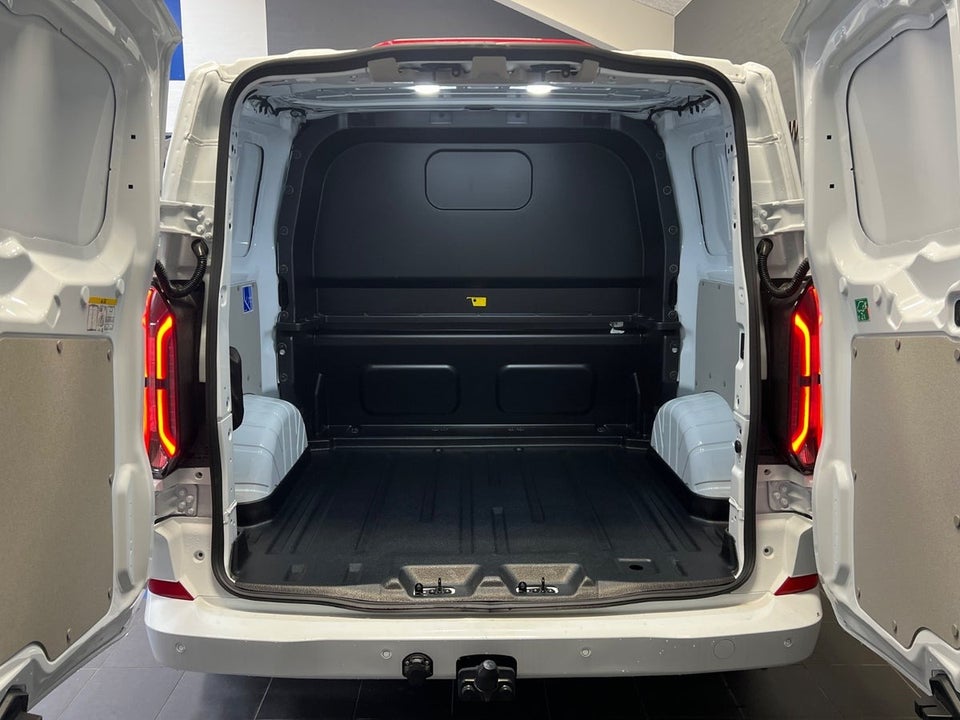 Ford E-Transit Custom Kombi 320 L1 71 Limited