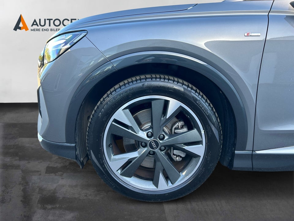 Audi Q4 e-tron 40 S-line 5d