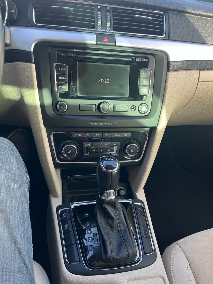 Skoda Superb 2,0 TDi 170 Elegance Combi DSG 5d