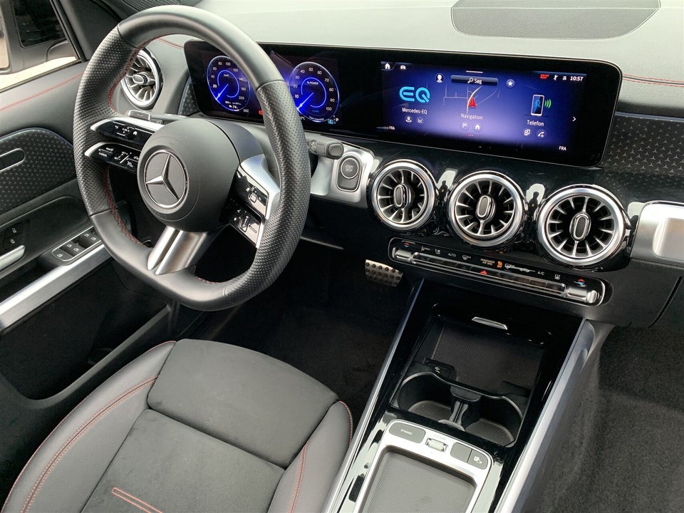 Mercedes EQB250+ AMG Line 5d