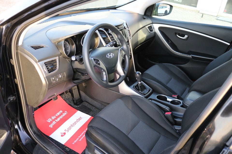 Hyundai i30 1,6 CRDi 110 Comfort Eco 5d