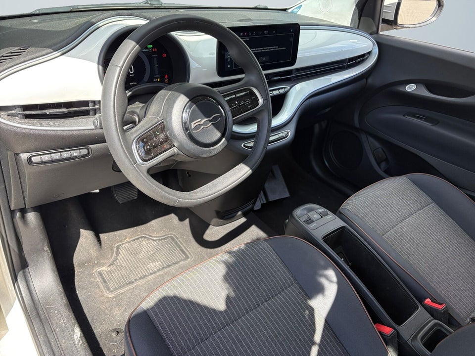 Fiat 500e 42 Icon 3d