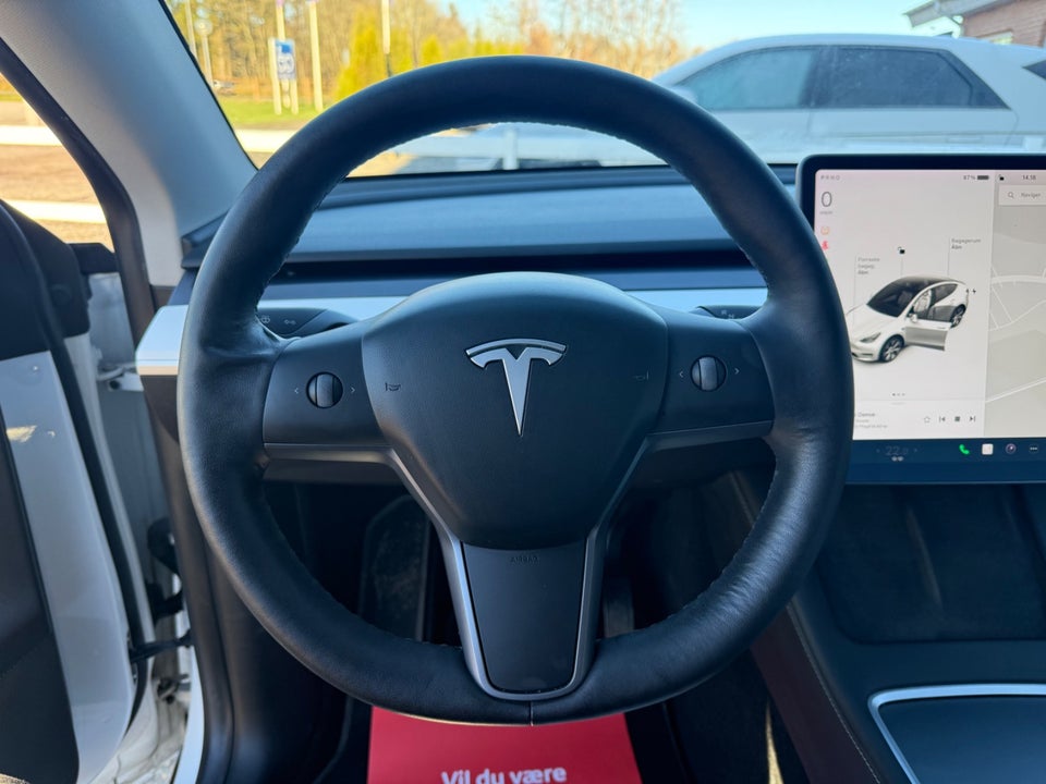 Tesla Model Y Long Range AWD 5d