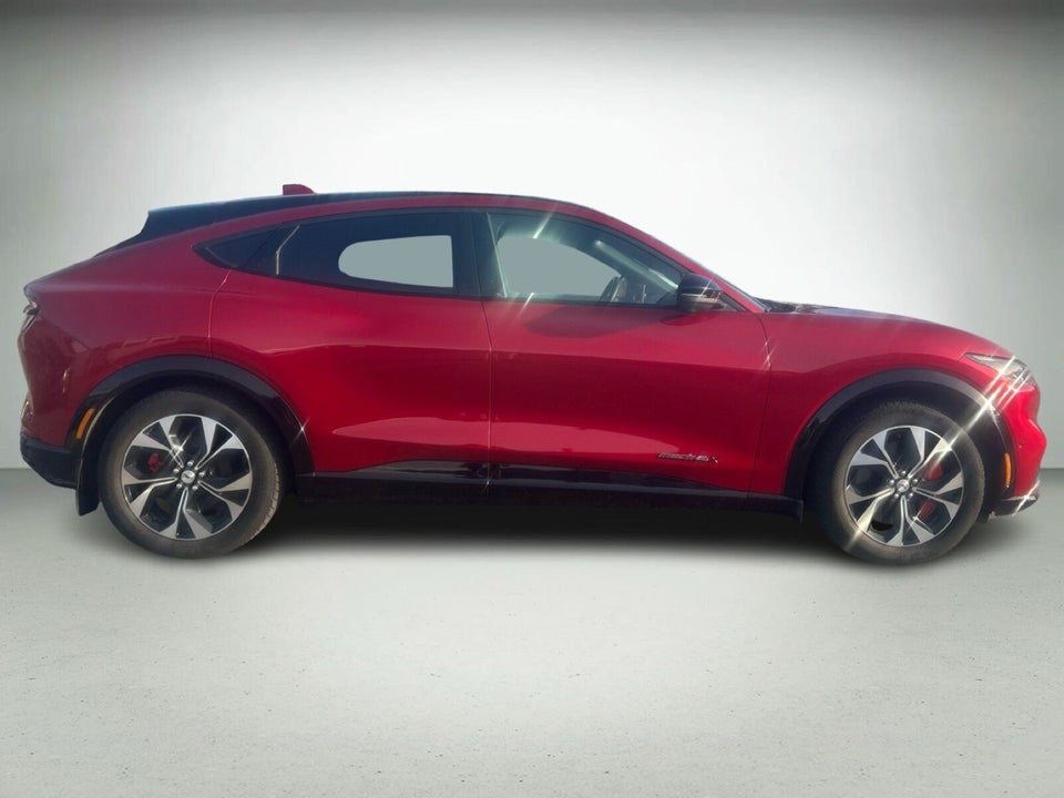 Ford Mustang Mach-E 98 Premium Extended Range AWD 5d