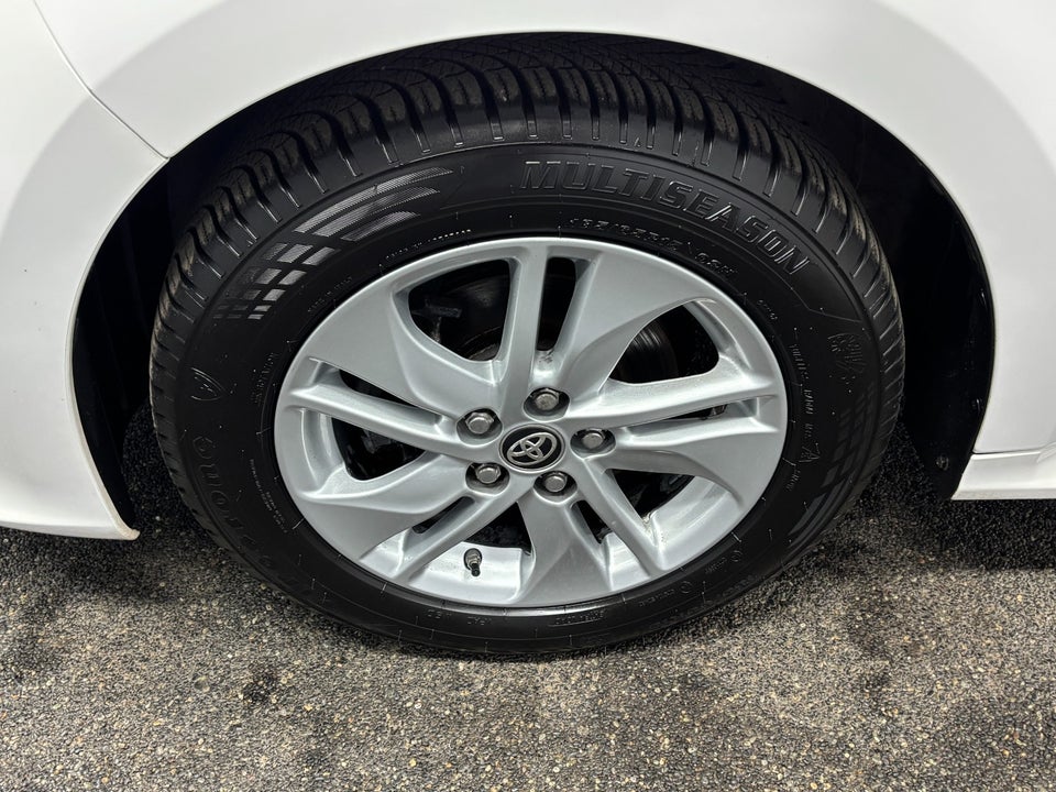 Toyota Yaris 1,0 Active 5d