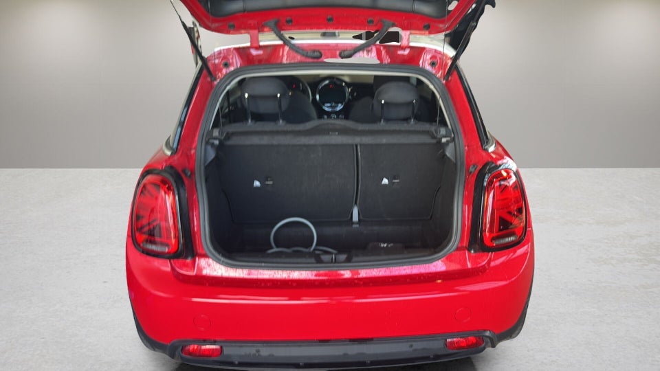MINI Cooper SE Essential 3d