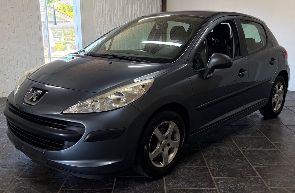 Peugeot 207 1,4 XR 5d