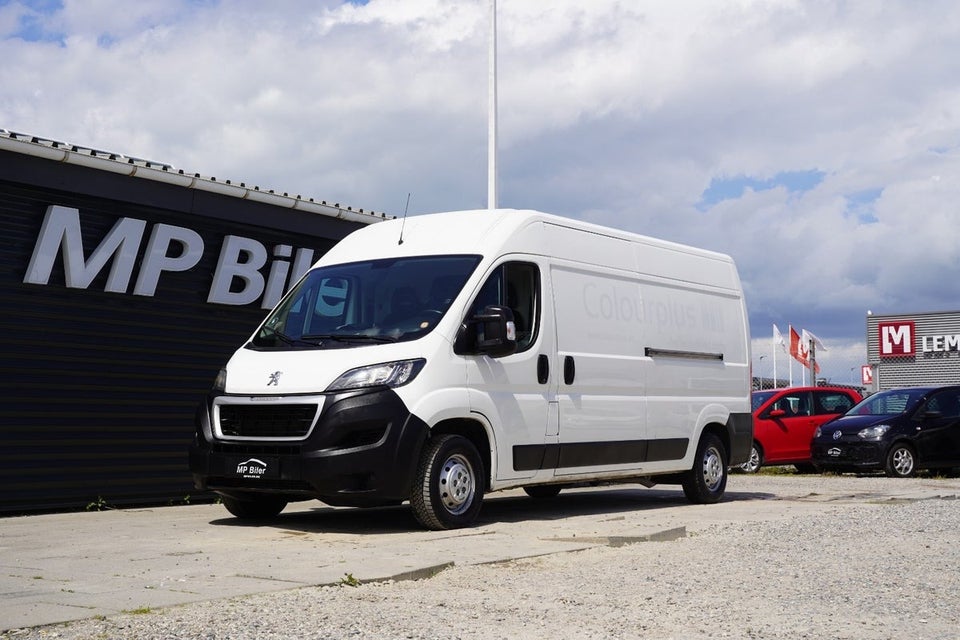 Peugeot Boxer 333 2,0 BlueHDi 130 L3H2 Premium