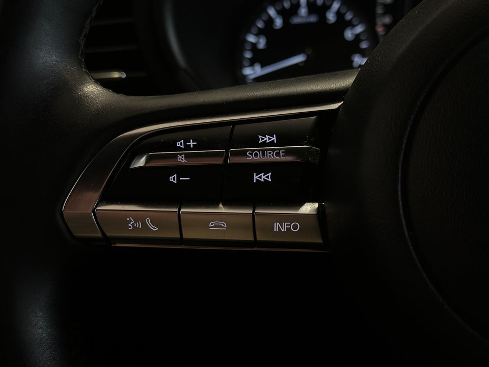 Mazda 3 2,0 SkyActiv-G 122 Sky Tech aut. 5d