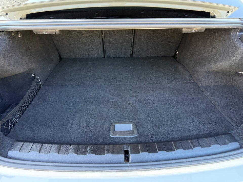 BMW 330e 2,0 M-Sport aut. 4d