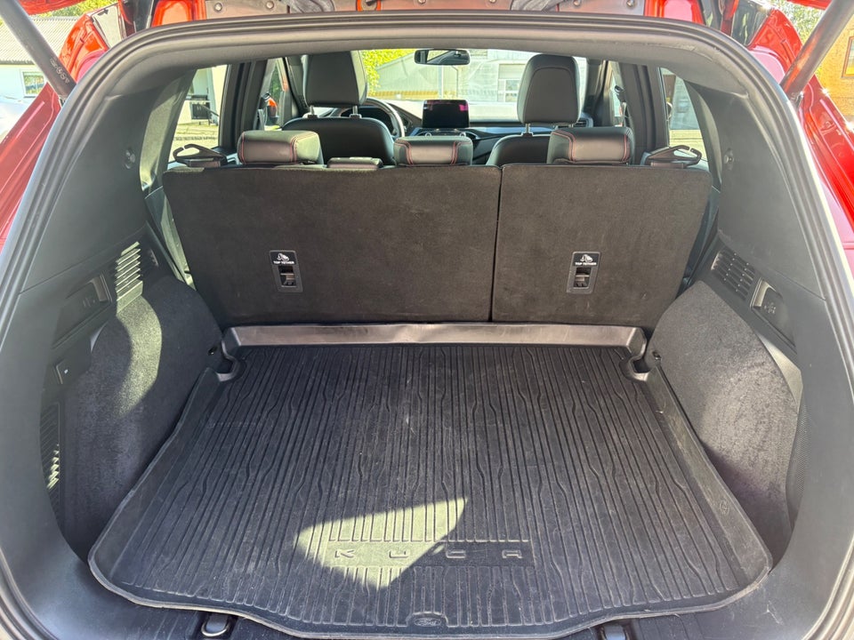 Ford Kuga 2,5 PHEV ST-Line X CVT 5d