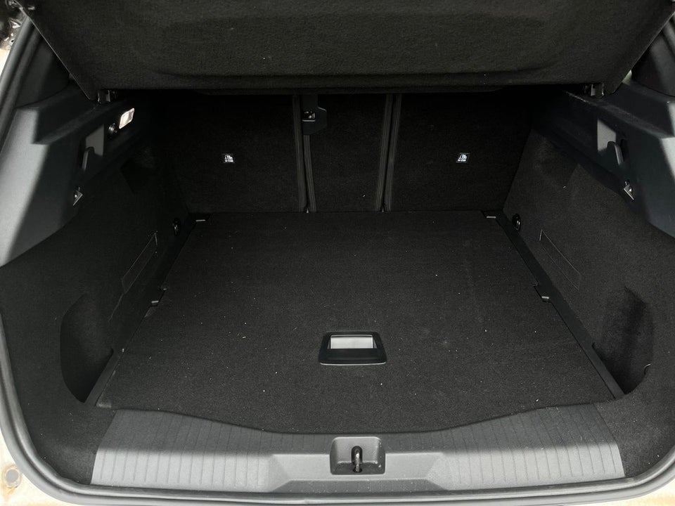Opel Grandland-e 73 GS Sky 5d