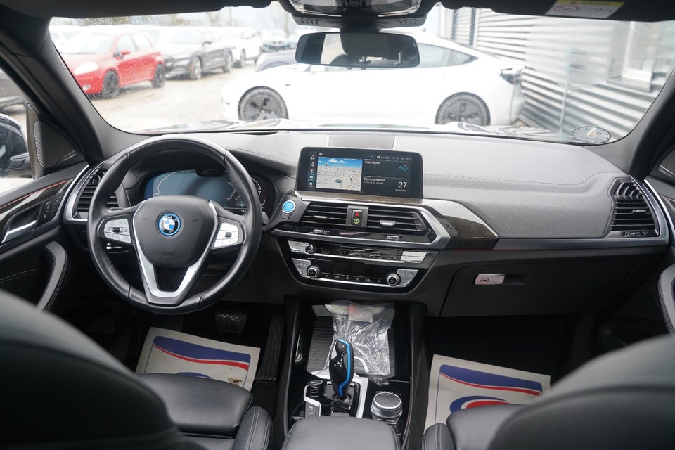 BMW iX3 Charged 5d