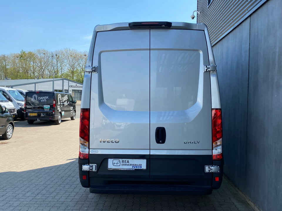 Iveco Daily 3,0 35S18 12m³ Van AG8