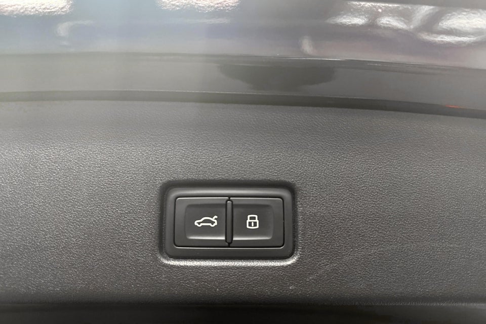 Audi Q4 e-tron 40 Attitude S-line 5d