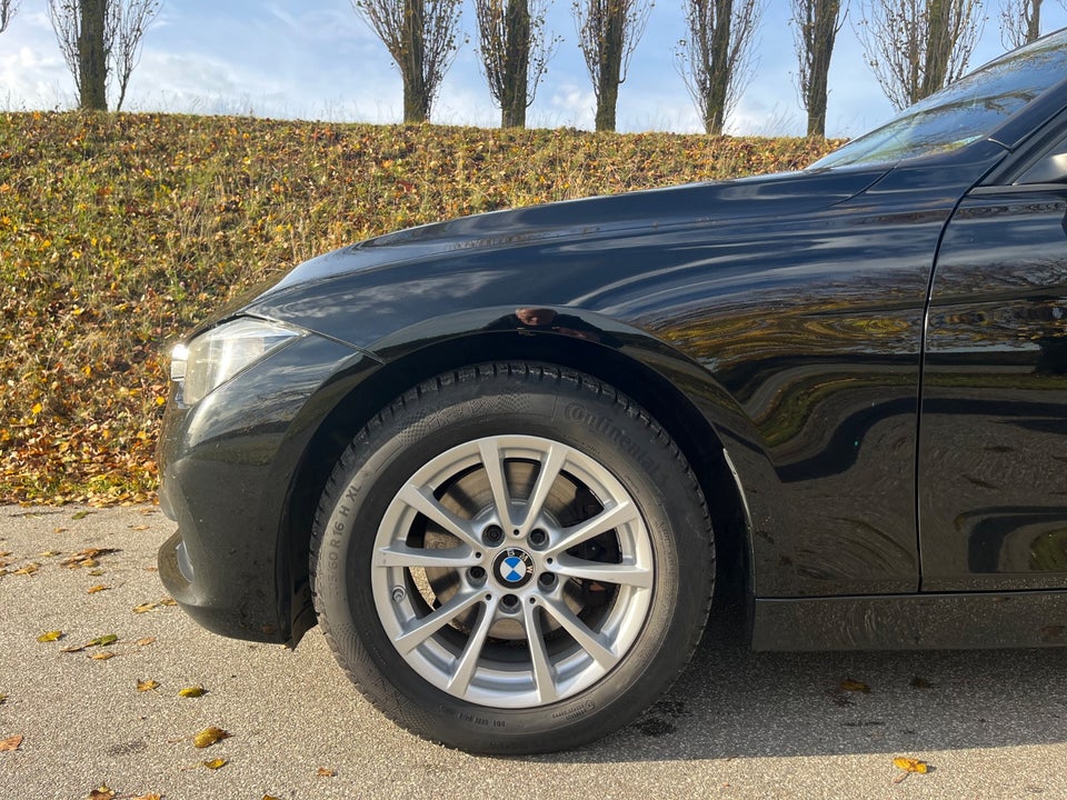 BMW 320d 2,0 Touring Advantage aut. 5d