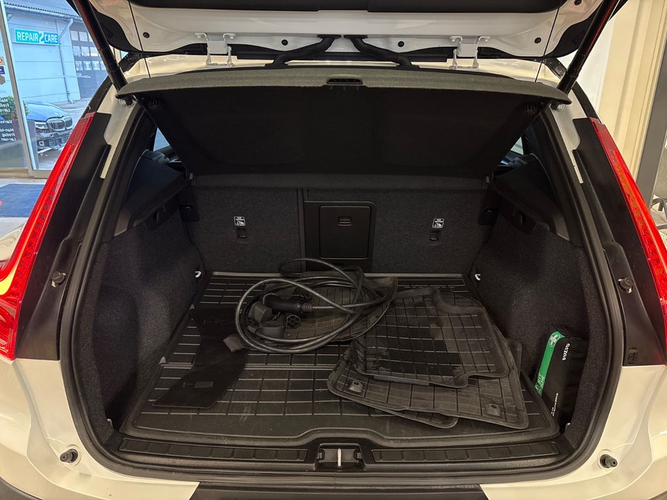Volvo XC40 P6 ReCharge Pro 5d